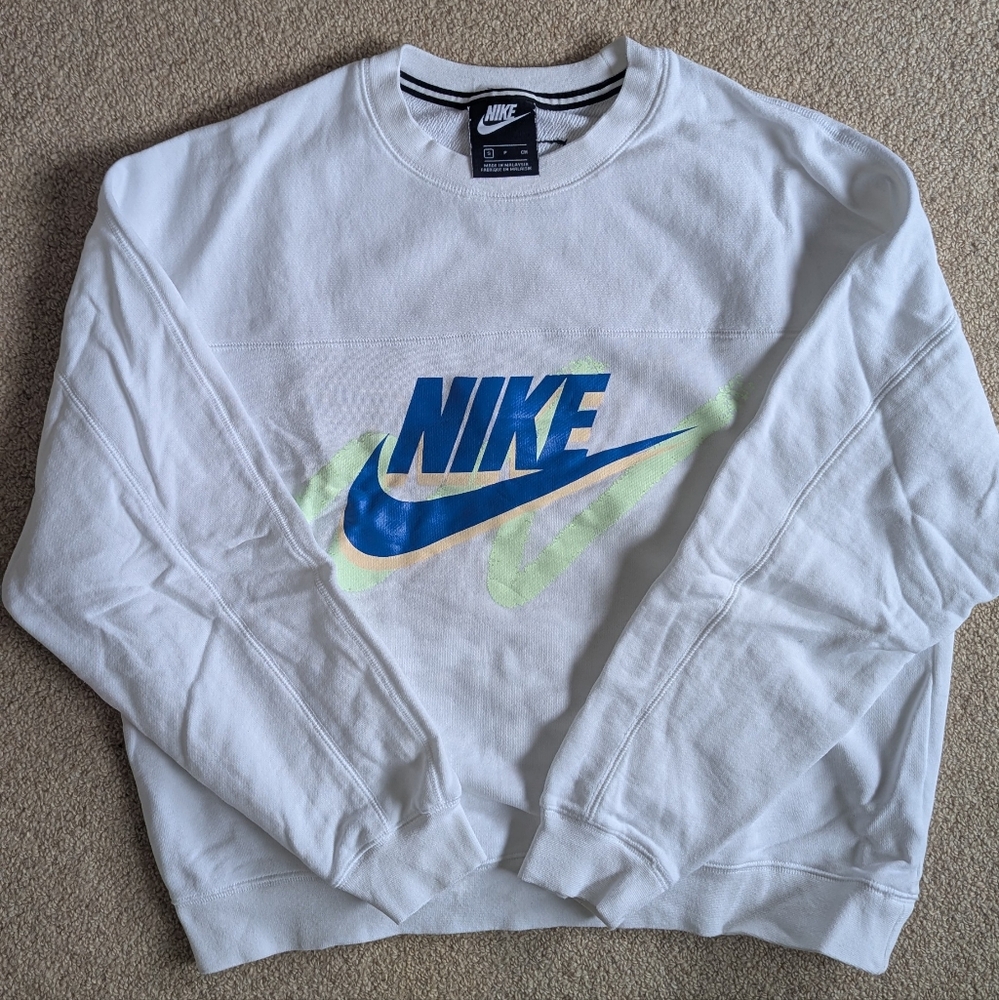 Nike White Crewneck Sweatshirt Size Small
